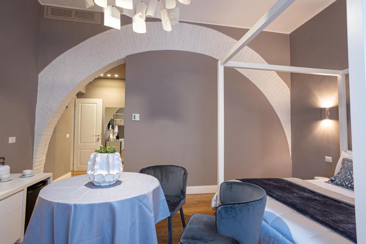 Cardilli Luxury Rooms โรม ภายนอก รูปภาพ