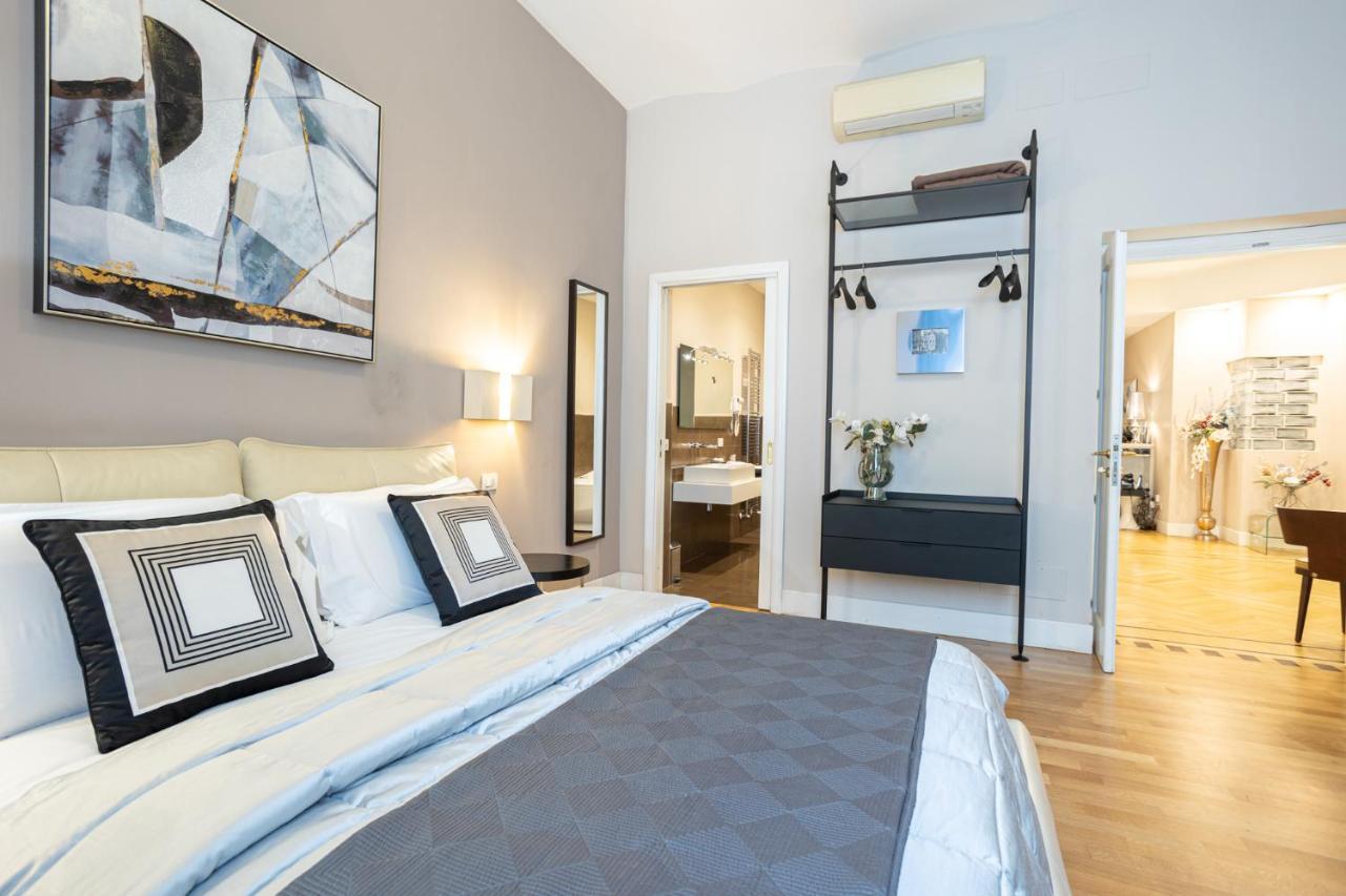 Cardilli Luxury Rooms โรม ภายนอก รูปภาพ